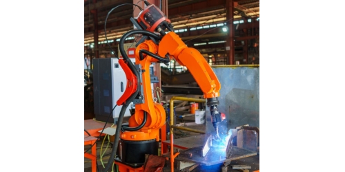 Koboti pret robotiem: kāda ir atšķirība un kurš ir labāks?